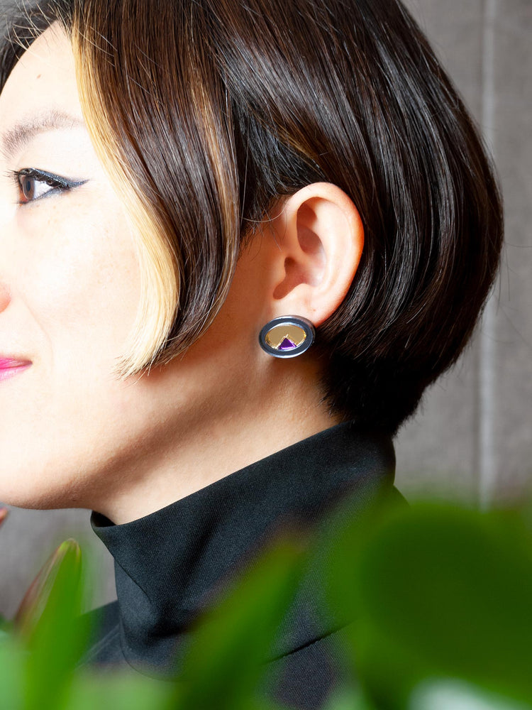 Grey top stud earrings